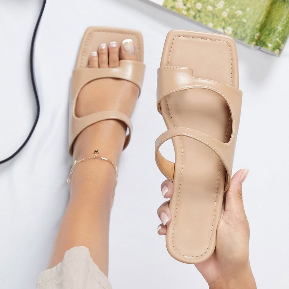 NEW🔥 Nude Toe Loop Slide On Flat Sandal Flip Flop - Picture 2 of 7